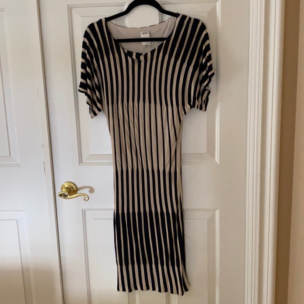 Ali Ra black & cream dress with slip lining size 2